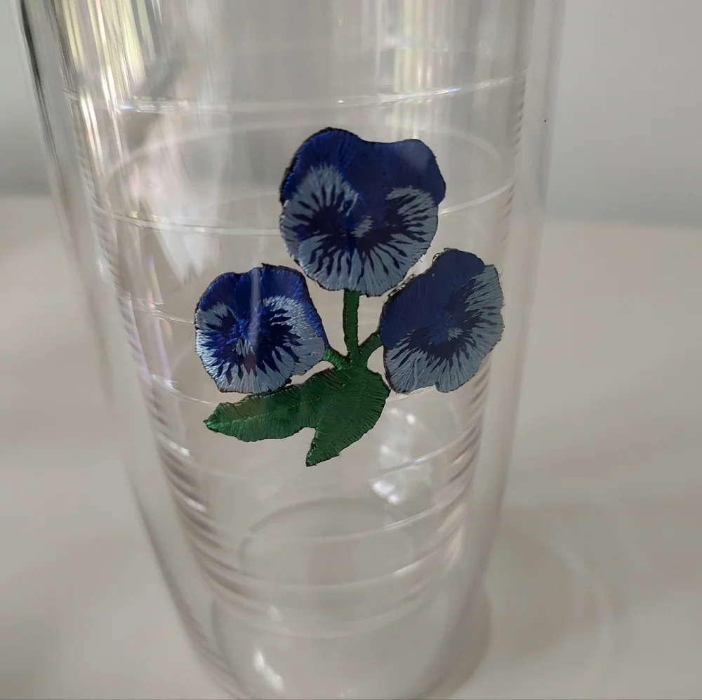 Tervis Tumbler Floral Blue Pansy NWOT